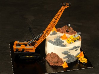 795